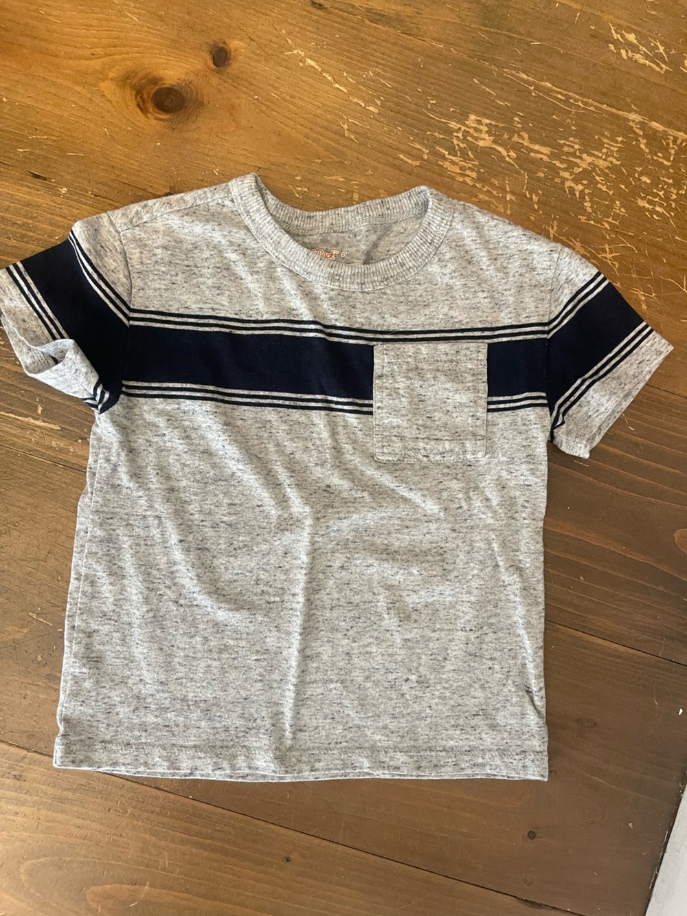 Size 2T t-shirt bundle - Picture 3 of 3